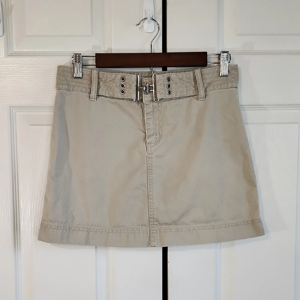 American Eagle Khaki Wide Belt Mini Skirt Size 2 100% Cotton Neutral Y2K Granola